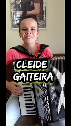 Accordion Performance by Cleide Gati era