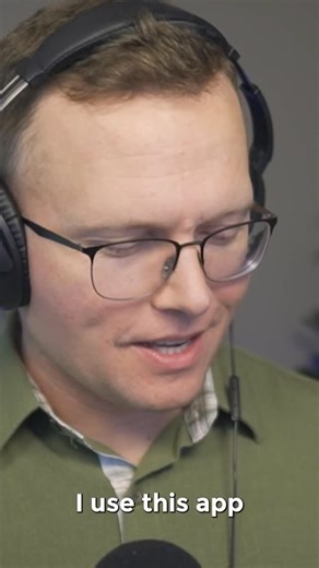 Founder Secrets on Instagram: "📱 Taylor’s Favorite Fitness App Right Now Taylor shares his go-to fitness hack: the Ladder app. Perfect Apple Watch integration, smart AI food logging, and killer workouts. He even scanned a homemade pumpkin spice cake and it nailed the macros. If you want one app to track everything, Ladder might be it. 💪🔥 #FounderSecrets #LifeHack #LadderApp #FitnessTech #HealthTools ShortsPop 🏋️‍♂️📲"