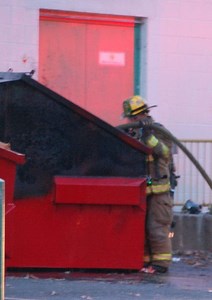 Dumpster Fire Sends Smoke to Apartment Complex