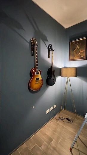 How to hang a guitar on a wall