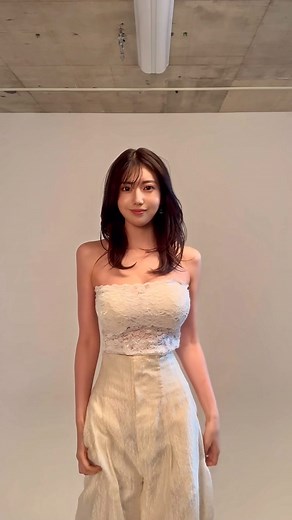 阿部なつき on Instagram: "撮影した日〜📸 宣材写真を新しく撮っていただきました。 ヘアメイクとスタイリングは大人な女性☺️ 出来上がった素敵な写真たちをみんなに見てもらうの楽しみです🤍 #撮影"