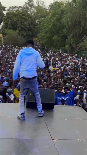 💙#pourtoii #foryou #elcapo @OG~Crips🩵🥷🏼 @𝔪𝚢𝚛𝚊𝘇𝗼𝗼🌟 @OuvertureMedia @El capo_vibes @DON KII📍S/🅰️ @Cheickna ener @LPKVELI