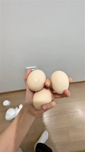 I Tried This Fun Egg Experiment 😲