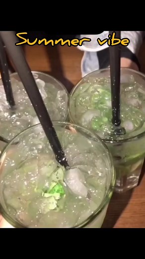 icy Drinks - Ice ASMR - mukbang oddly satisfying #satisfyingvideo #satisfying #asmr #viralvideo #ic | Mukbang Review | Facebook