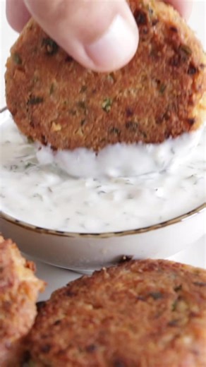 HIgh-protein and low carb tuna patties 💪😋 #tuna #tunapatties #highprotein #lowcarb #patties