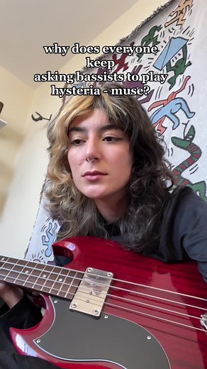 Uncovering the Fascination with Muse's Hysteria on Bass