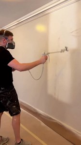 Just look at how fast Hamiltons London gives this dirty white wall a new smooth top coating 👌 | Graco Contractor Equipment - EMEA