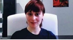 Yvette Amos, la entrevistada de la BBC que se olvidó de sacar un juguete sexual del plano