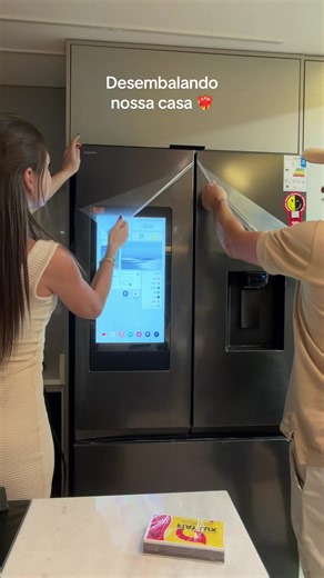 Vídeo de eu.taasii (@eu.taasii) relacionado a Cleaning The House