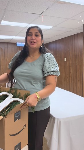 2.5K views · 33 reactions | Hosting this Christmas Paint Party made...