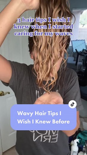 Essential Wavy Hair Styling Tips for Beginners