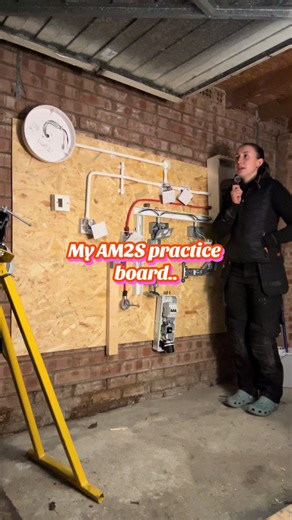 Hope this helps! Like I said it’s a bit rough and not exactly like the AM2 but it definitely helped me feel more prepared! Wearing all my @Scruffs Workwear! Make sure to give them a follow as well as there are some exciting things coming up! Use the code SCRUFFS10WITHINDIA for a discount 🤩 #fyp #electrician #sparkysquad #tradiesoftiktok #apprenticeelectrician