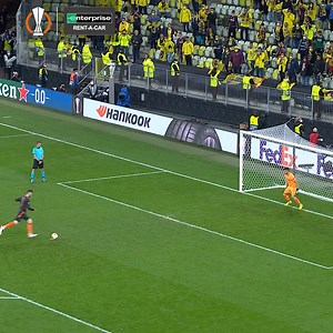 1M views · 10K reactions | Great saves on the biggest stage, featuring Rulli, Kepa, De Gea, Courtois, and more! 朗理 Best stop? 路 #UEL #UELsaves Enterprise | UEFA Europa League | Facebook