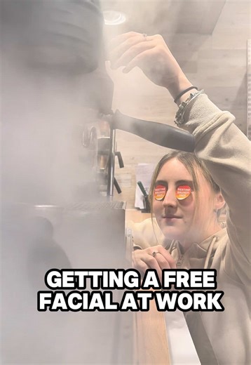 PERKS OF THE JOB! 🥰💅 ⏰ Resting Brunch Face Open: Mon-Sat: 8:30am-4.30pm Sun: 10am-4:30pm ⏰ Serving at Siberia: Mon-Sat: 12-4:30pm Sun: 1pm-4:30pm #barista #baristadaily #baristaskills @Trinity Aberdeen