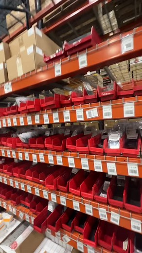 📱 New phone alert! Our customer just scored the latest iPhone 15 Pro in stunning Black Titanium with 256GB for an unbeatable price of $922.16! 💸 Plus, they also got a sleek plug case to go with it. Time to upgrade your tech game! 💥 | Plug - Shop Tech