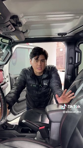 Explore the Jeep Wrangler Rubicon 2022 Features