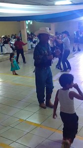 cuando Nadie quiere bailar con tigo pero te vale y Bailas solito 🤠 | Djs Zacatecas Sax