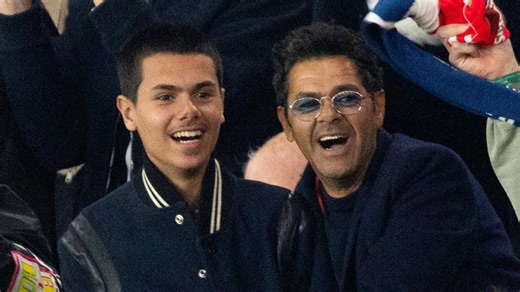 Jamel Debbouze et son fils Léon tout sourire au Maroc pour l’ouverture de la CAN 2025