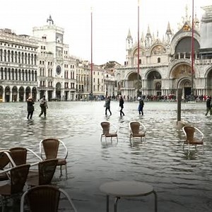 It helps keep the planet cool, it slows down climate change and it urgently needs protecting - can you guess what it is?? A new Greenpeace report today identifies ocean ecosystems at the frontline of the climate crisis. Take action >> https://act.gp/2NsEZ37 | Greenpeace International