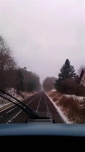 One Minute on the Fast Track: Train Vibes!