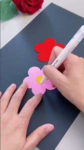 Use cardboard to make spring flowers, spring handicrafts, parent-child handicrafts, kindergarten
