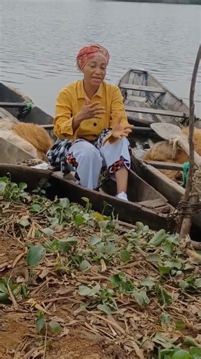 Lady Queen shared a powerful video in Ase, Delta State, announcing a season of fasting and prayer starting January 5th for two weeks. Everyone is encouraged to participate in any form of fasting they are able to commit to. Lady Queen herself will be observing a water fast. As we come together in faith, we are trusting God that every genuine desire, prayer, and expectation will be met. This is a call to alignment, renewal, and divine intervention. Kindly donate to us via www.qeilifeline.org | Qei