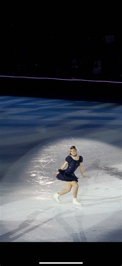 the ultimate cool girl was in Mass 🫶🏼 @frigouscigous @The Skating Club of Boston #alysaliu #stateside #figureskating #olympics #slay