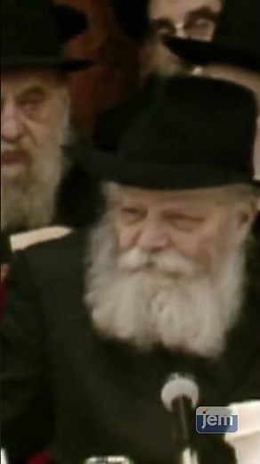 A farbrengen with the Rebbe