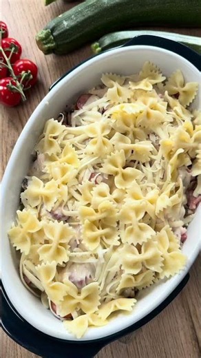 Kremowa zapiekanka makaronowa z cukinią 😍