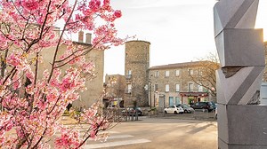 Ce village à 30 minutes de Lyon connu dans toute la France vient de changer de nom en 2025