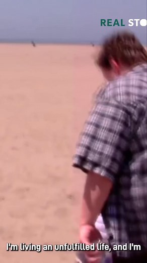 Kenny Saylors, 32, felt his dreams fading as he lived an unfulfilled life. Ready to take control, he decided it was time to make a change. For the next 40 days, he embarked on a water fast to detox his body and seek spiritual purification, following a practice used across faiths. Have you ever felt a similar turning point? #WaterFast #Detox #SpiritualJourney #Transformation #Health #Fasting #Inspiration | Real Stories