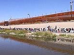 Massive lines of migrants cross the Rio Grande into El Paso