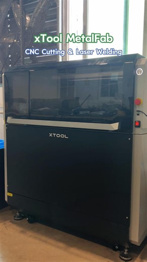 xToolOfficial on Instagram: "🎄✨ Turning raw metal into holiday statement pieces. With xTool MetalFab, rust cleaning, precise cutting, and smooth welding all happen in one powerful workflow. ⚙️🔥 From brass stocking holders to festive metal signs, every step stays clean, efficient, and controlled. 👉 Tap the link in bio to explore xTool MetalFab. #xTool #xToolMade #xToolMetalFab #MetalWorking #CNCCutting #LaserWelding #RustRemoval #Christmas #ChristmasDIY #HolidayProjects"