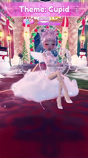 Playing Dress to Impress in Roblox with Dyslexia