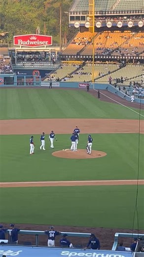 佐々木朗希、初回4四死球4失点1アウトも奪えず降板しましたが、2回から再登板しています。30球中、ストライク13球0.0回30球0安打0奪三振4四死球4失点【OP戦成績】４登板 防御率18.90 WHIP3.15#佐々木朗希 #ドジャース