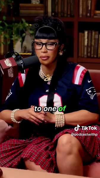Cardi B EXPLAINS How She FIRST Started Working in the Club #celebrity #podcast #cardib #usa #newyork
