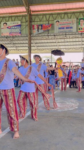 Grade 10 - Cultural Dance 🕺 | Anthony Ramos Vlogs