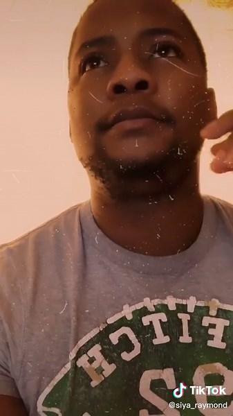 Spanish Opera Singer Siya Raymond Performs The Magic Flute with Other Actors