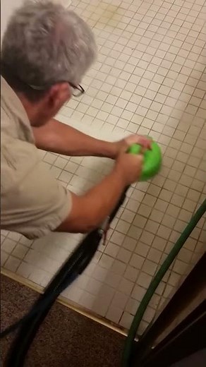 Bathroom Tile Cleaning