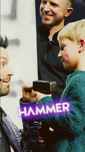 Safety first! 🔨Gut, dass wir echte Experten in der Arena haben! 😍👏