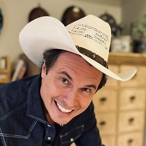 Everything we know about the fortune and net worth of Elon Musk’s younger brother, Kimbal Musk