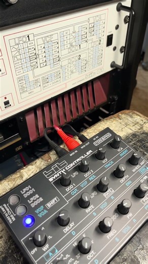 Crumar Bit 01 & Stereo Ping Synth Controller #crumar #bit01 #crumarbit99 #analogsynth #vintagesynth