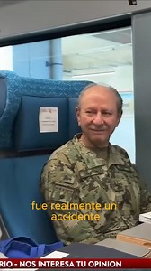 NO FUE FALLA, FUE SABOTAJE EL DESCARRILAMIENTO DEL TREN MAYA: EVIDENCIAS ~ Parte 1 | TheMXFam En este video exploraremos el reciente incidente del Tren Maya, uno de los proyectos más emblemáticos del gobierno actual, que ha levantado sospechas tras el descarrilamiento de un vagón en Tixkokob, Yucatán. A primera vista, este suceso podría interpretarse como un accidente ferroviario más dentro de los riesgos inherentes a cualquier proyecto de esta magnitud. Sin embargo, la situación se complica al