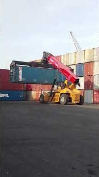 Empty Containers Stacking For Loading