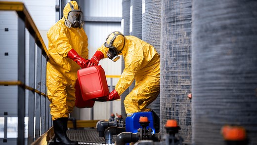 How A 14-Year-Old Boy Convinced His Class To Ban Dihydrogen Monoxide