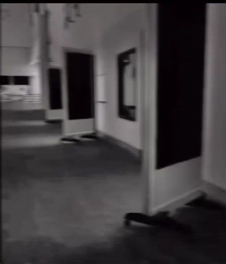 Cute Steps of Sundrop from FNAF Security Breach