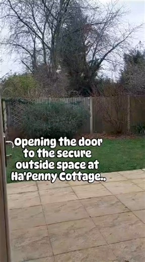 Ha'Penny Cottage in Trunch. All secure for you. Take a tour with us. BOOK you holiday at Ha'Penny. www.packhokidays.co.uk #trunch #norfolkvillage #familyfriendly #dogfriendly #dogsonholiday #norfolkcoast #dogsofinstagram | Pack Holidays | Facebook