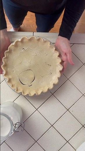 Boysenberry Pie - tips: tapioca instead of flour, and make filling night before & refrigerate #pie