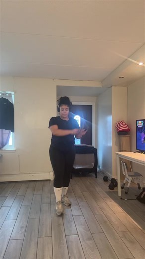 Get Fit with Angie 💪🏼 (@getfitwithangie5)’s videos with Bodies - Offset & JID