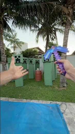 PLAY BUTTON MINECRAFT